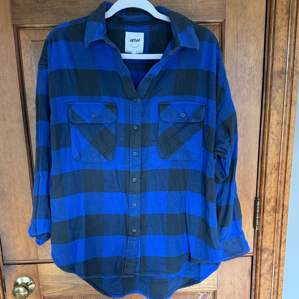 Aerie Blue and Black Plaid Button-Up Shirt - Small